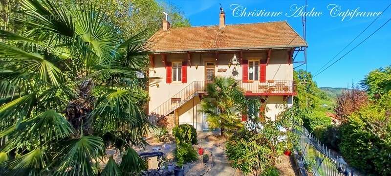 Maison à CLUNY