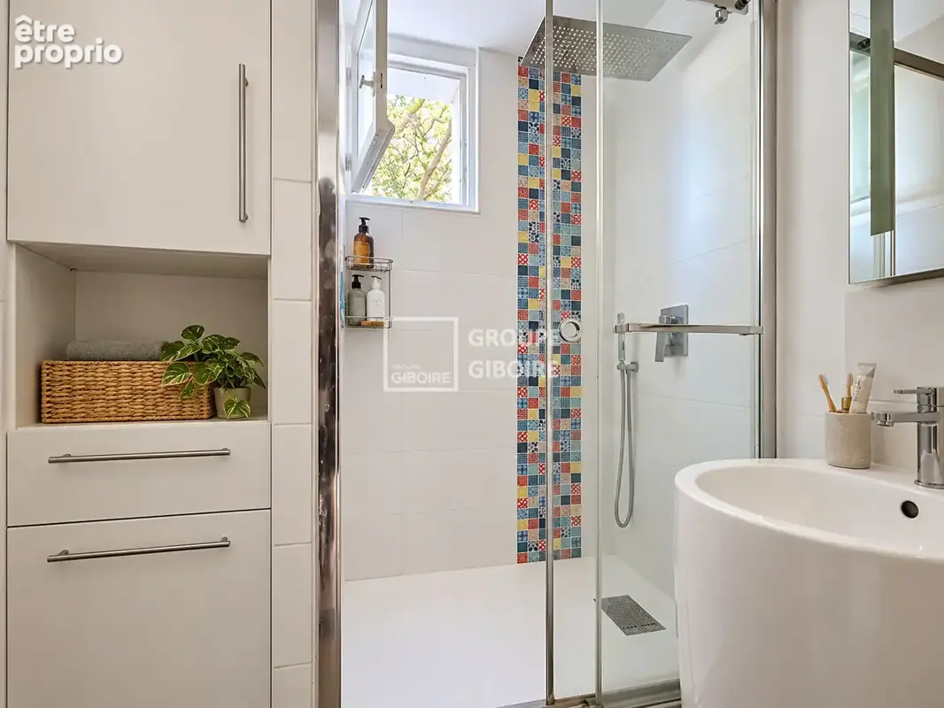 A VENDRE - AGENCE GIBOIRE - Appartement 5 pièces - 80m2 - Nantes Mellinet / Canclaux - photo 9