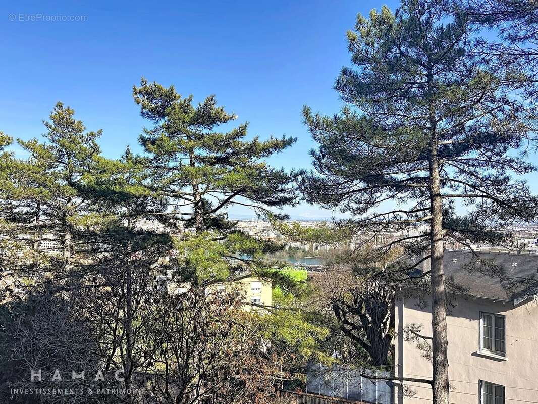 Appartement à SAINTE-FOY-LES-LYON