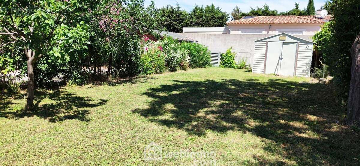 Maison à FONTVIEILLE