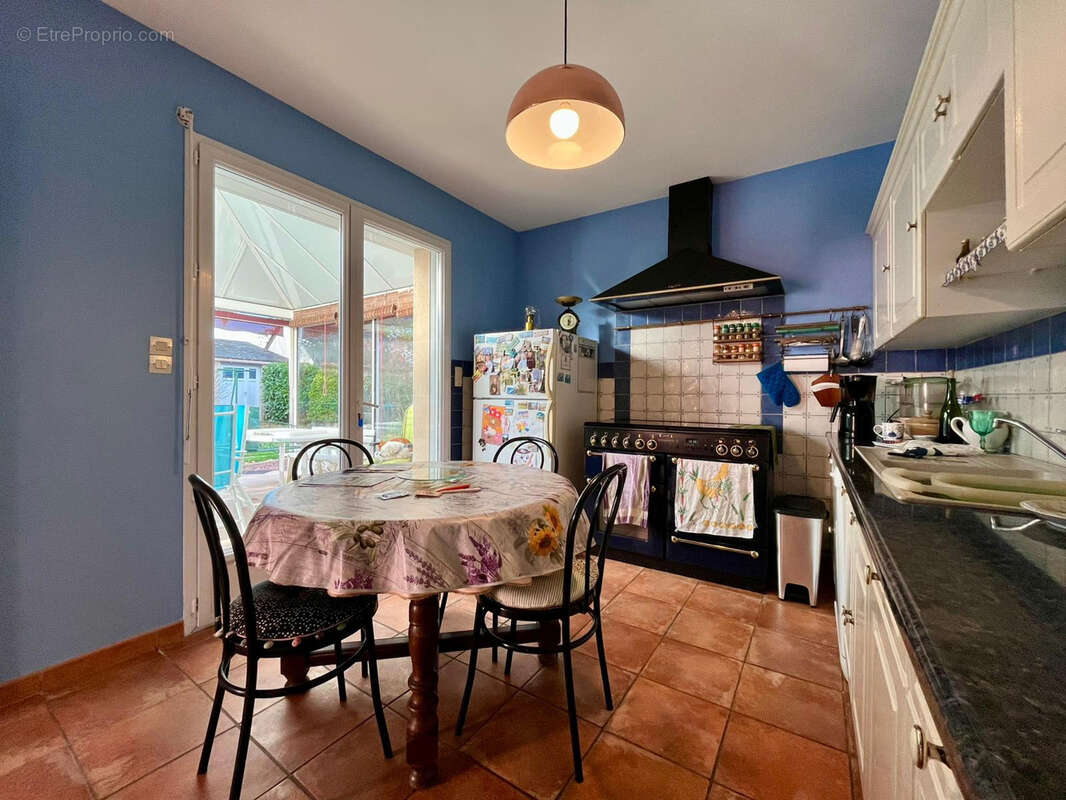 Maison à SAINT-LEGER-DES-BOIS