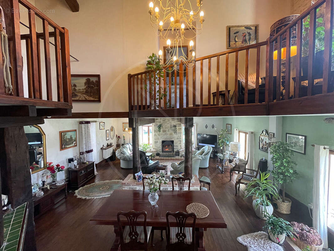 Maison à SAUVETERRE-DE-GUYENNE