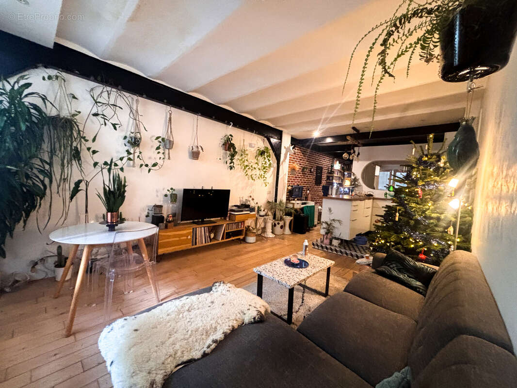 Appartement à PARIS-11E