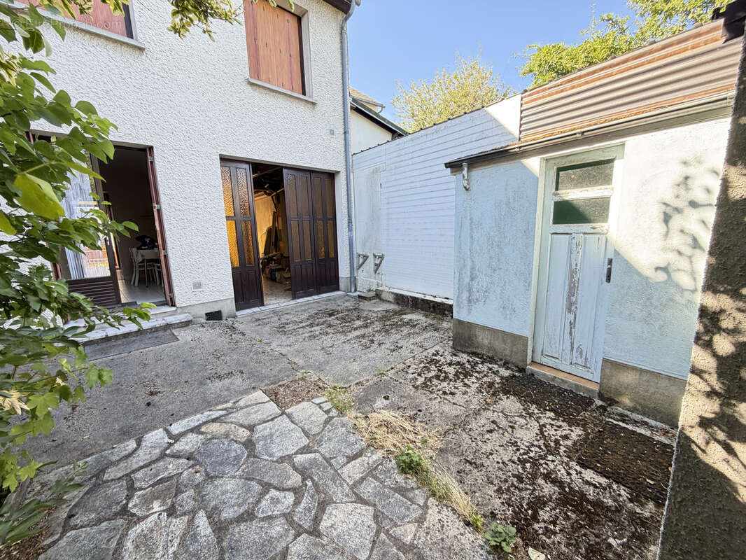 Maison 5 chambres avec fort potentiel - photo 16