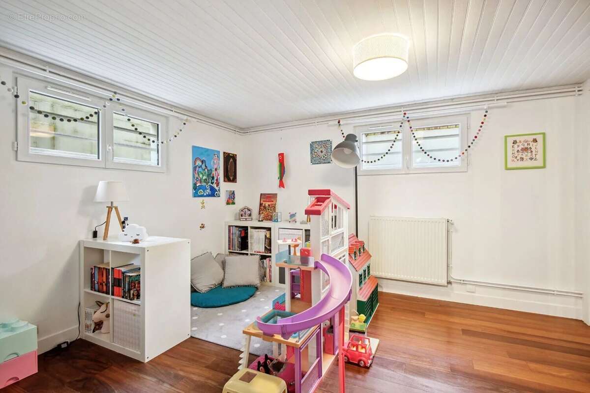 Maison à LE VESINET