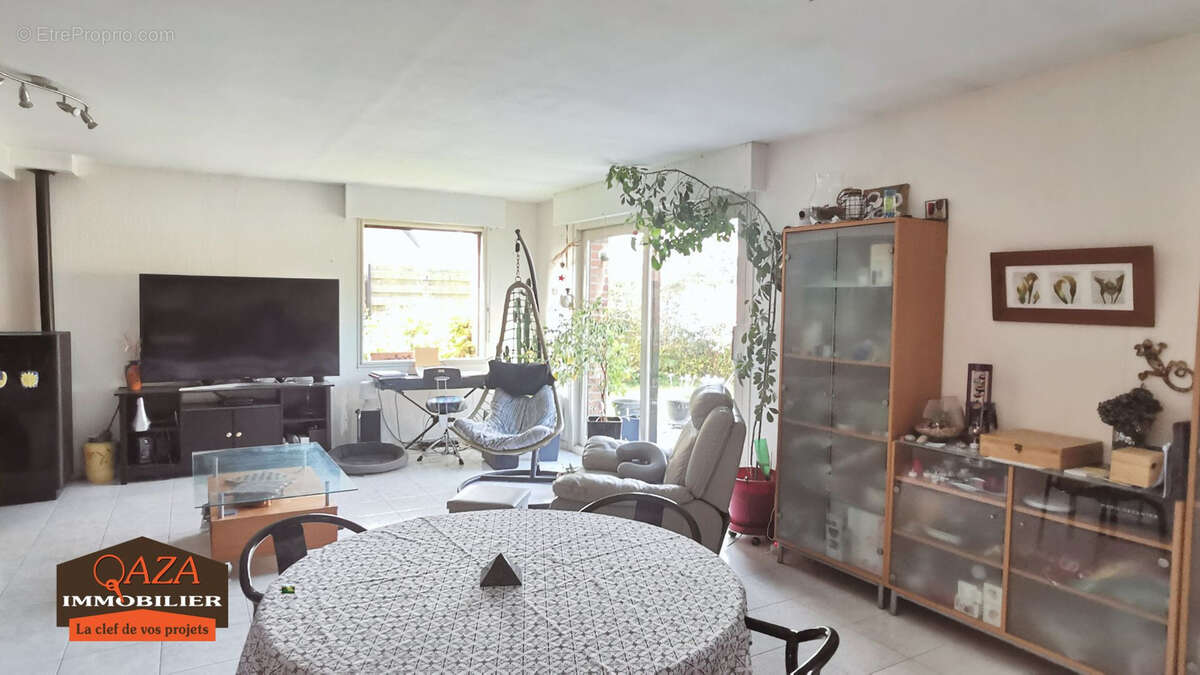 Maison à SAINT-AMAND-LES-EAUX