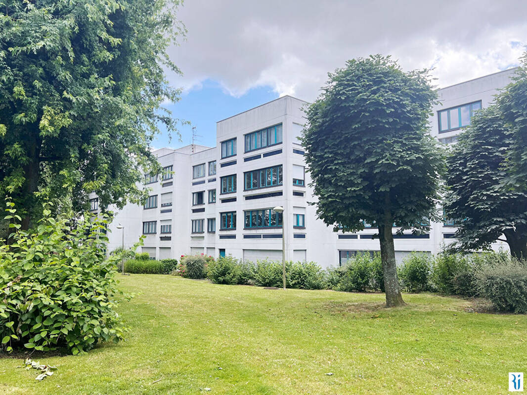 Appartement à MONT-SAINT-AIGNAN