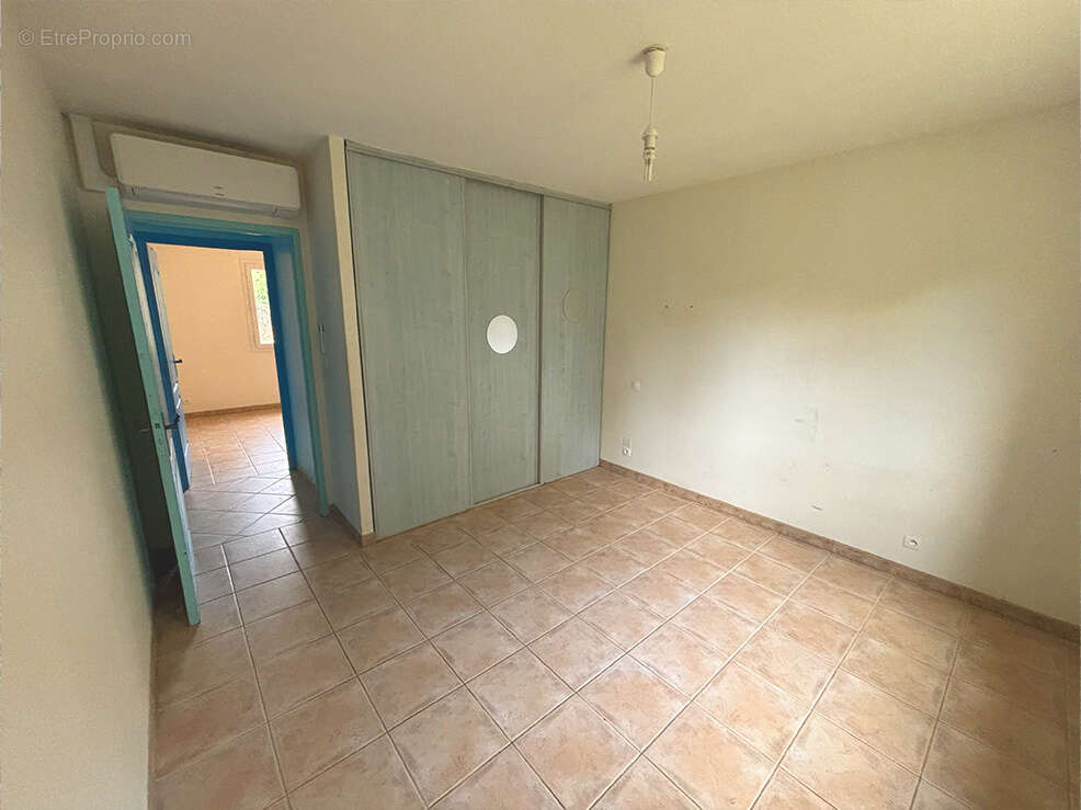 Maison à MALATAVERNE