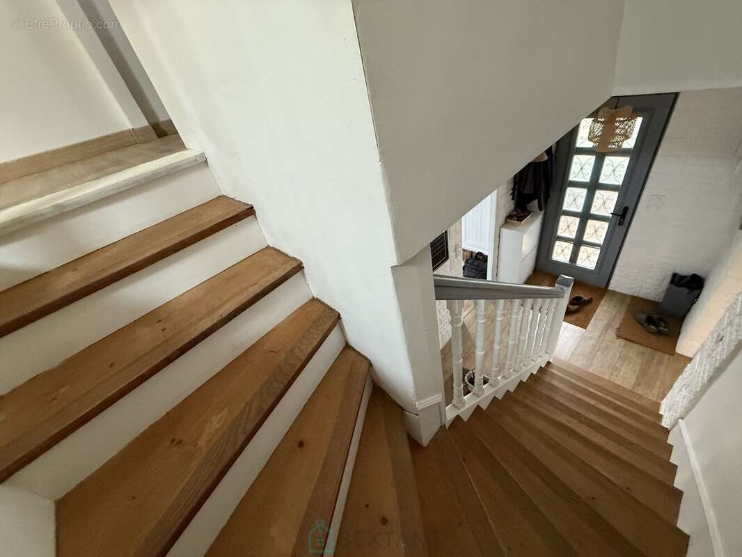 Maison à SAINTE-MARGUERITE-SUR-DUCLAIR