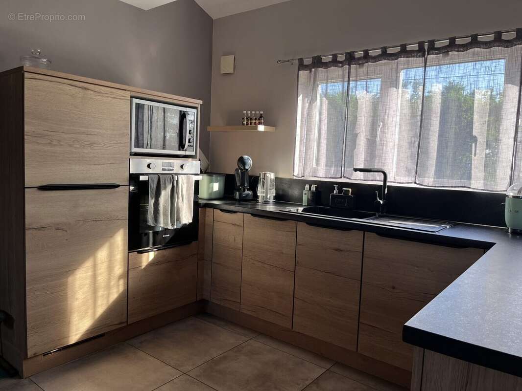 Maison 170 m² à Leignes-Sur-Fontaine  - photo 9