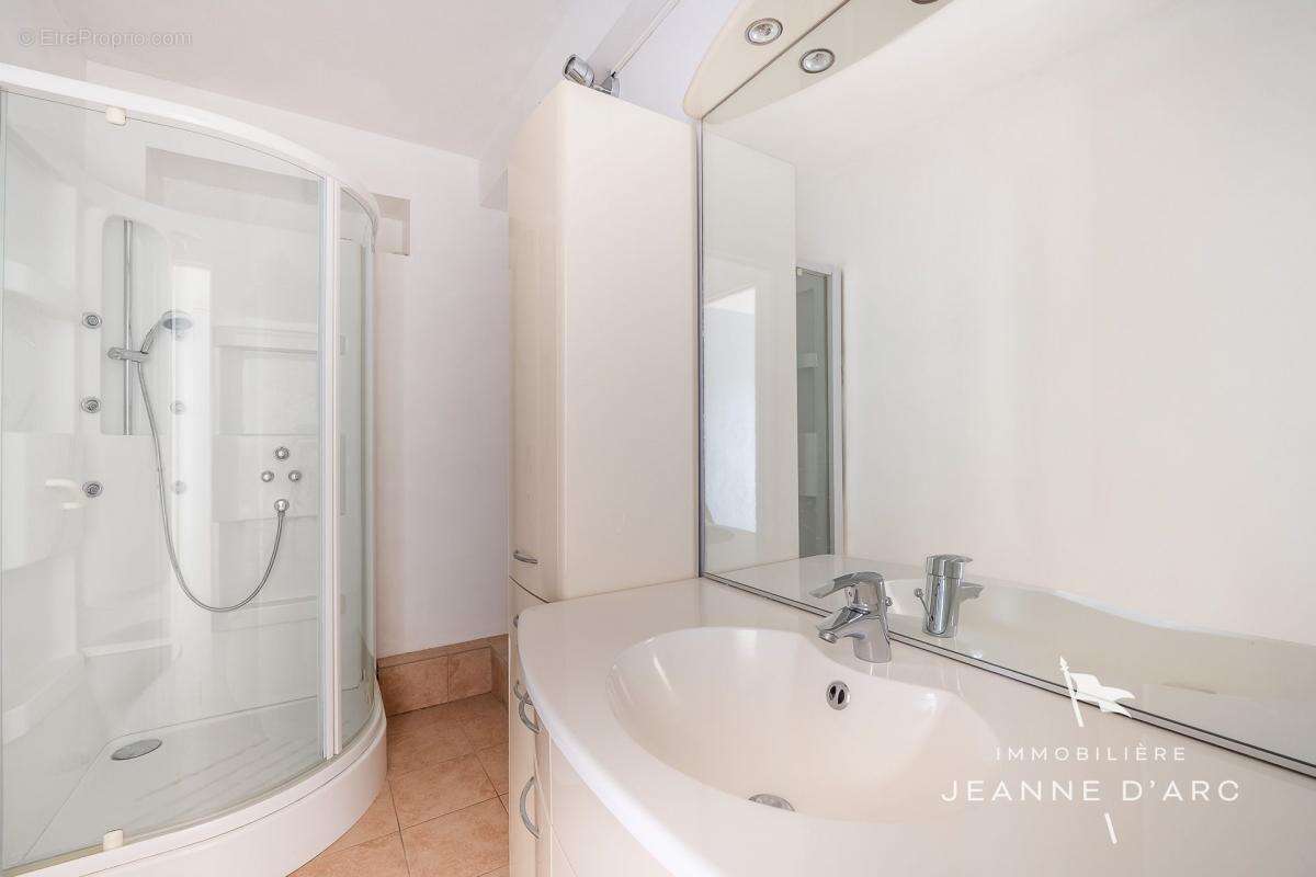 Appartement à VERSAILLES