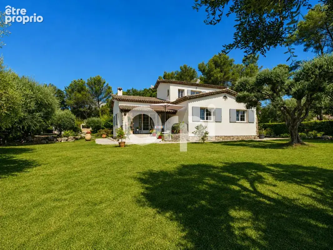 Double garage - hyper calme - grand terrain plat - piscine - pool house - photo 5
