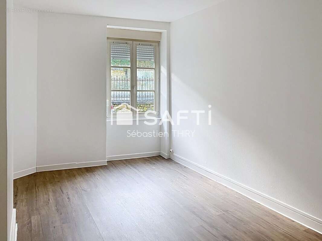 Photo 3 - Appartement à LONGUYON