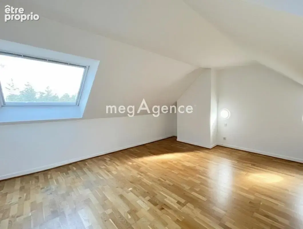 Maison familiale 182 m² – 5 chambres, jardin et garage – Centre village Saint-Nom-la-Bretèche (78860) - photo 18