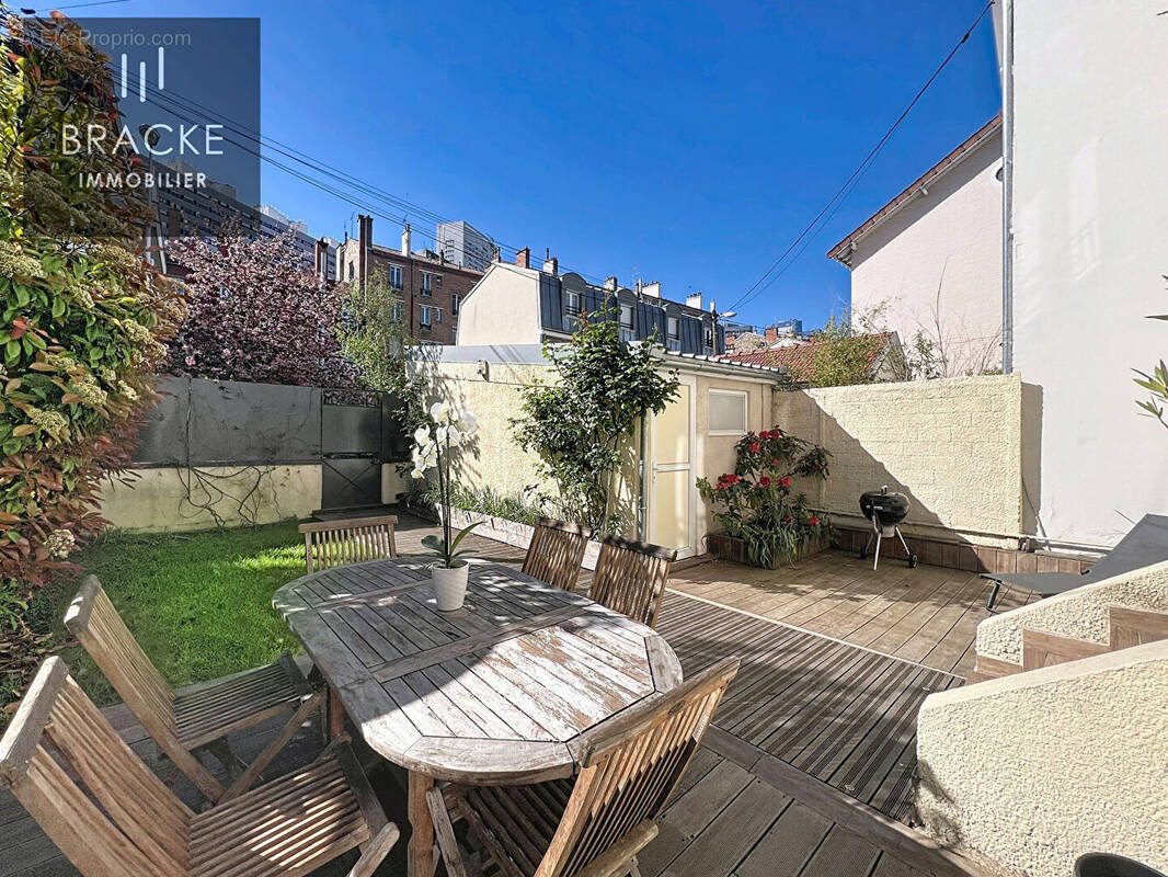 Maison à COURBEVOIE