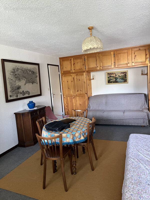 Appartement à EYGLIERS