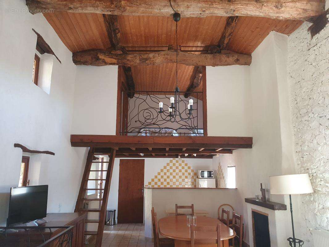 Maison à SAINT-ANDRE-DE-MAJENCOULES