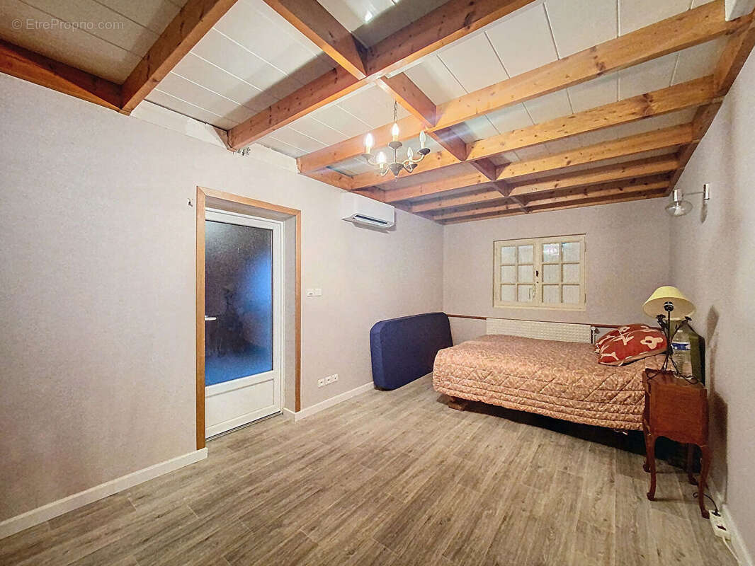 Maison à SAINT-ETIENNE-DE-CHIGNY