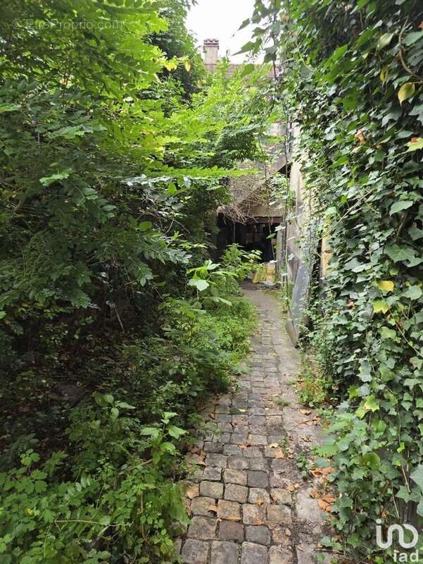 Photo 8 - Commerce à LALINDE