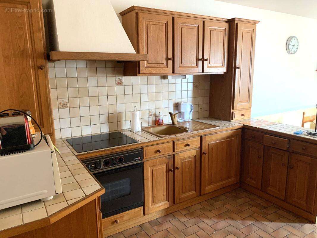 Maison familiale 121 M2 plein bourg - photo 5