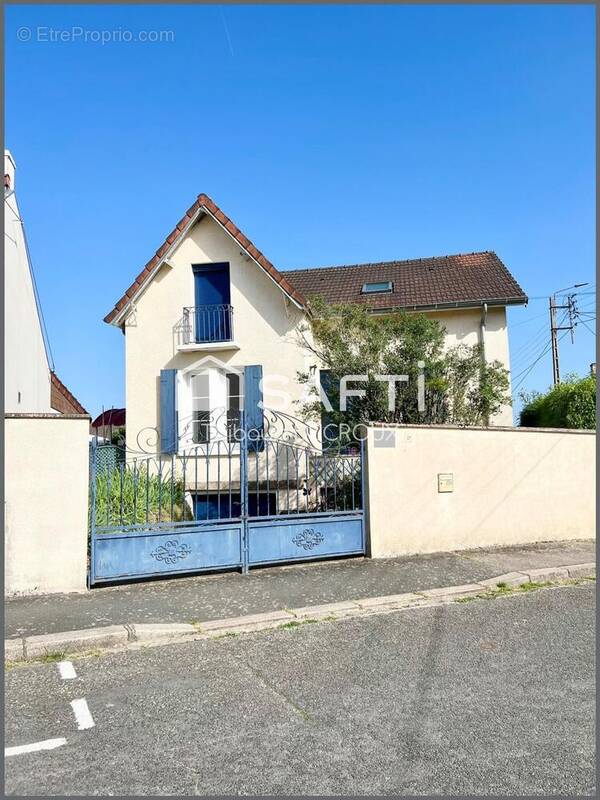 Photo 1 - Maison à LE CREUSOT
