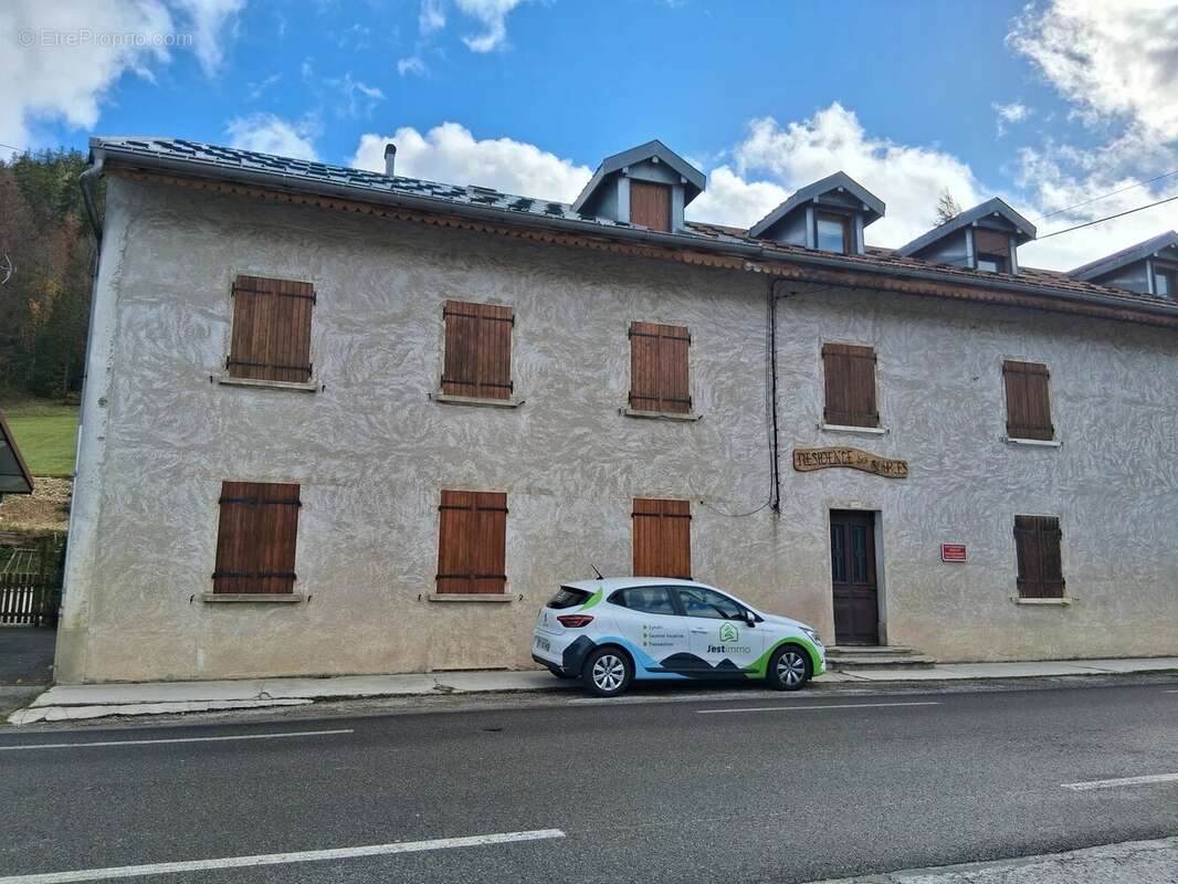 Charmant T4 Rénové, Équipé, avec Garage et Cave ! - photo 12