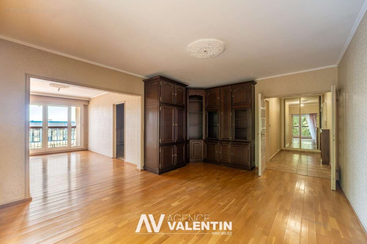 Appartement 95 m² à Metz  - photo 6