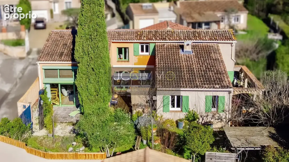 Grande maison familiale ou investissement - t6 - 4 / 5 chambres - 2 sejours - 3 sde- 3 wc - grand garage - photo 6