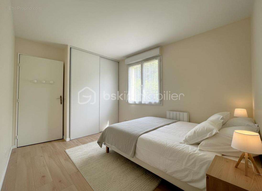 Appartement à VILLEPREUX