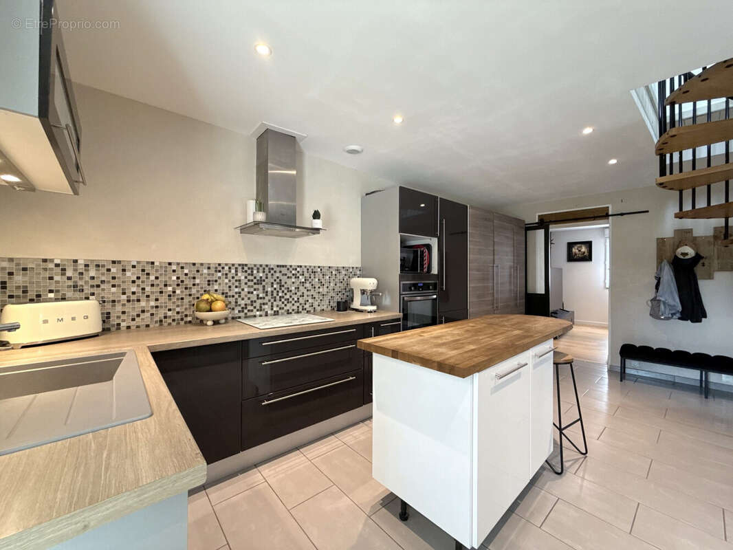 Maison 95 m² à Salles-Sur-Mer  - photo 6
