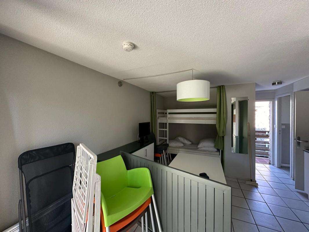 Appartement à BERRIAS-ET-CASTELJAU