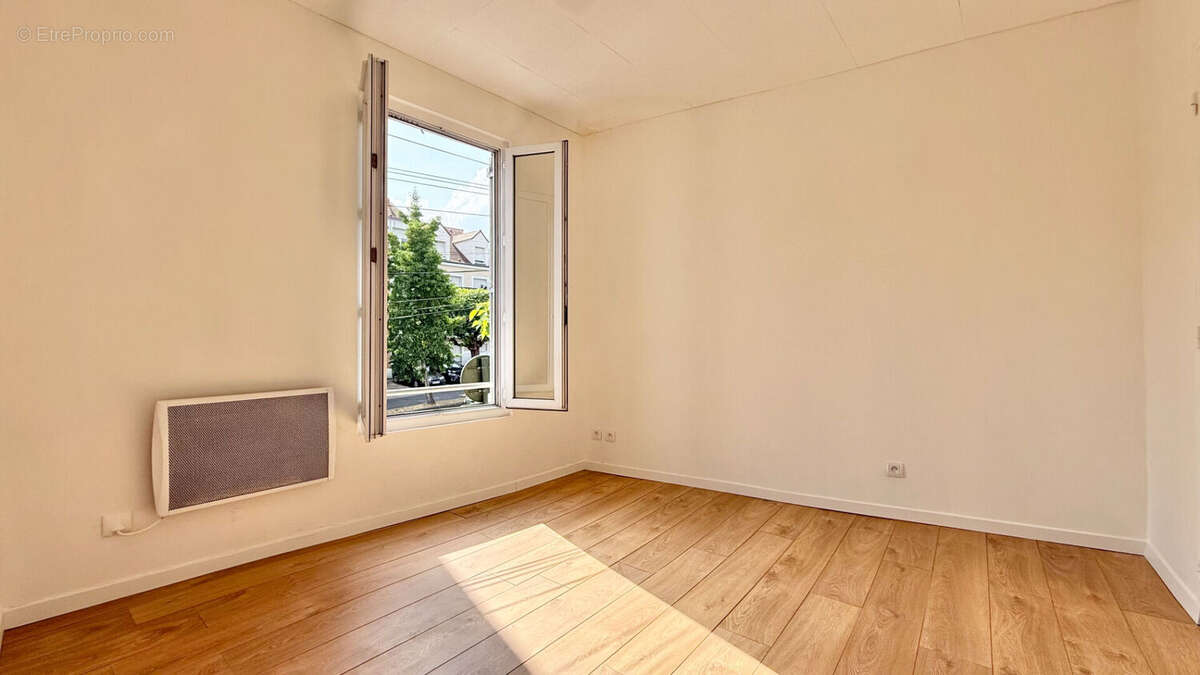 Appartement à CORBEIL-ESSONNES