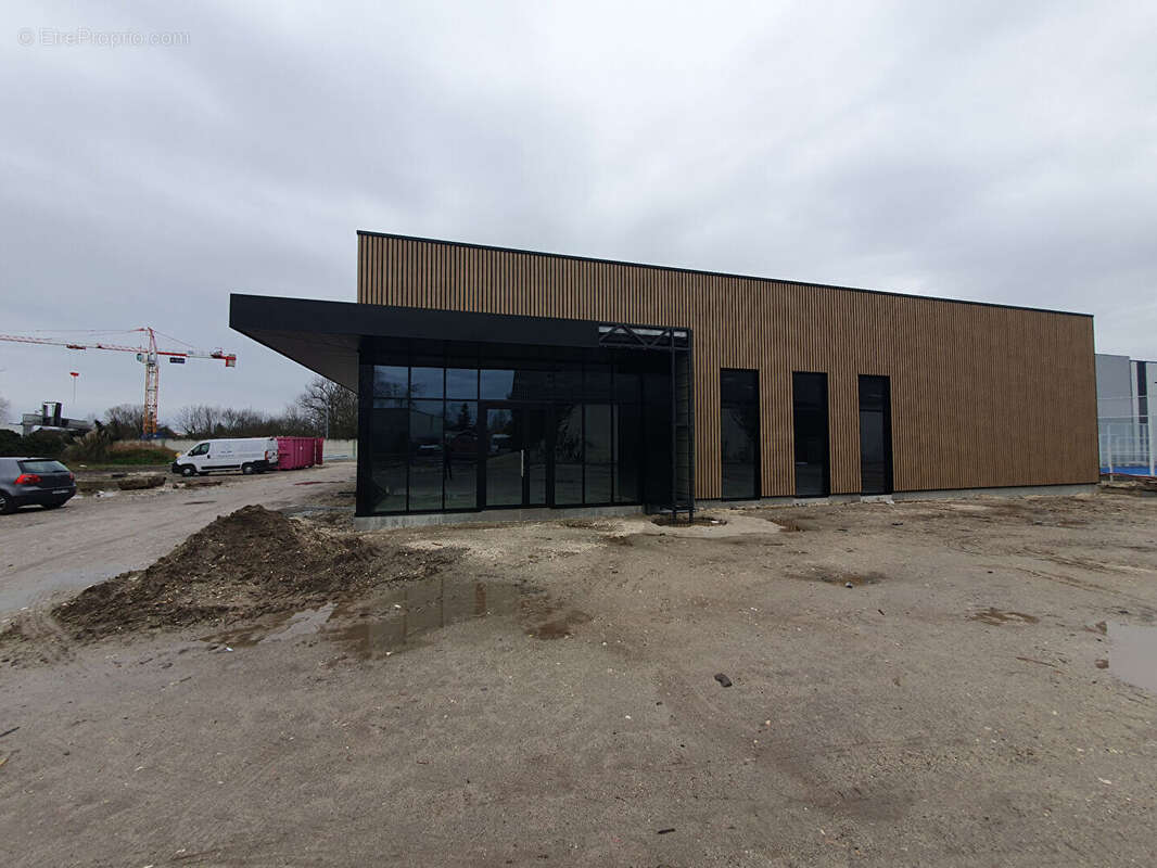 Commerce à SAINTE-EULALIE