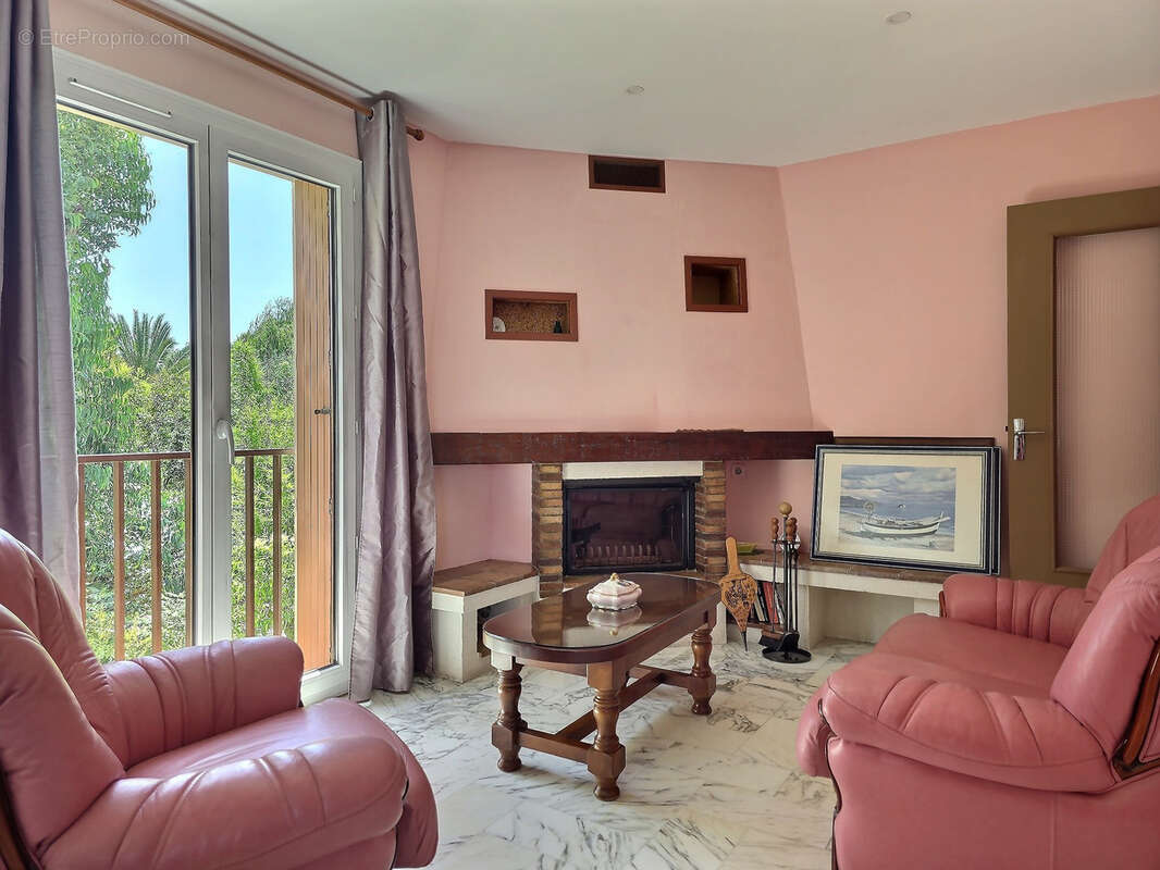 Appartement à HYERES