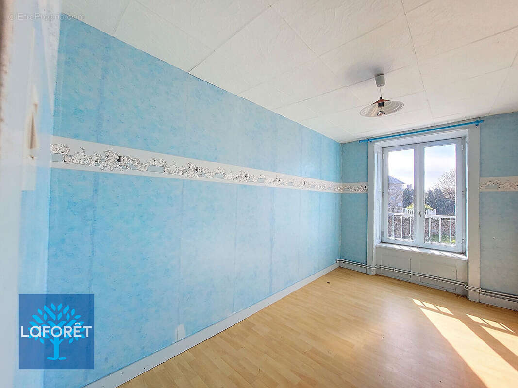 Maison à LA SELLE-EN-COGLES