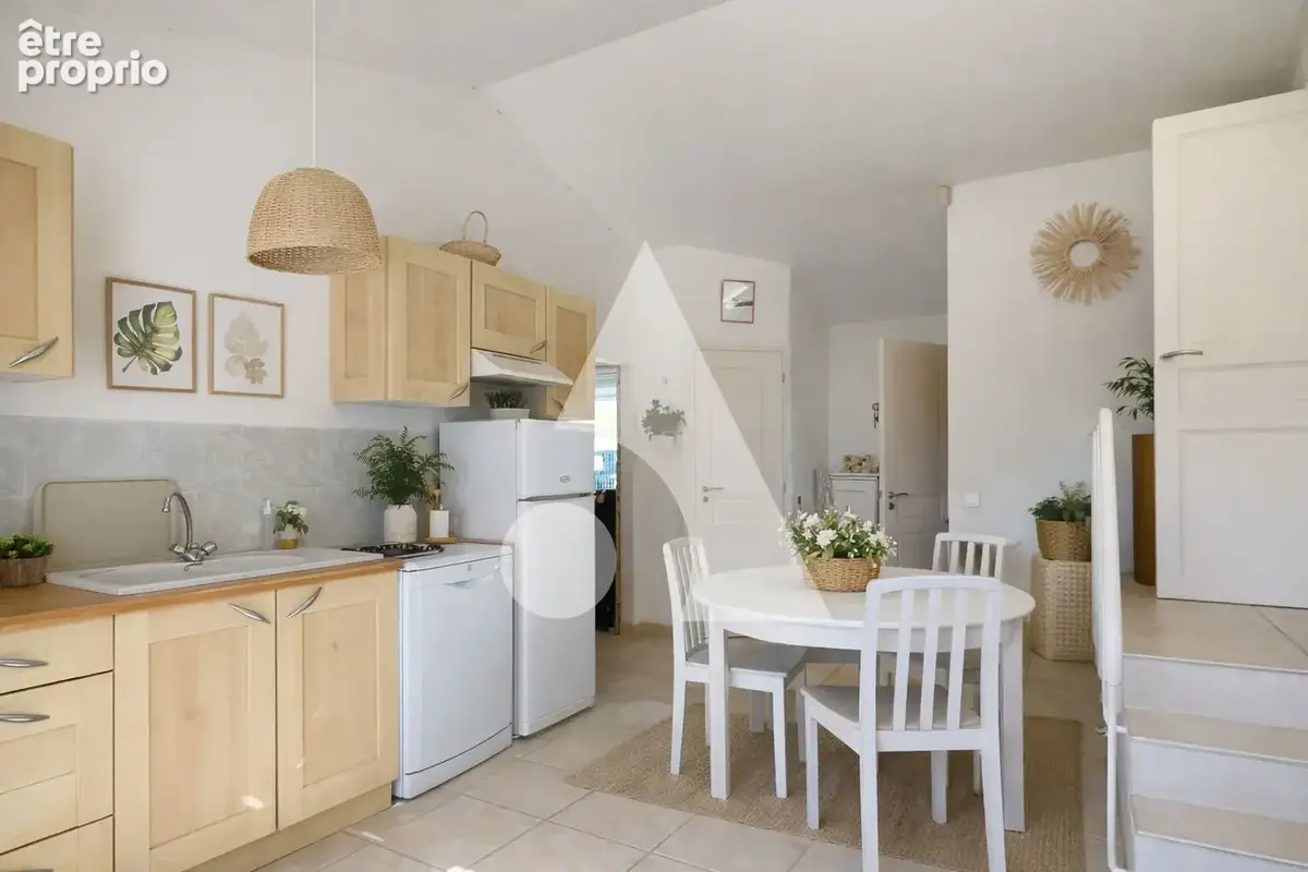 Pertuis villa d'env 117m² hab avec T2 indépendant parcelle d'en 1600m² piscine - photo 12
