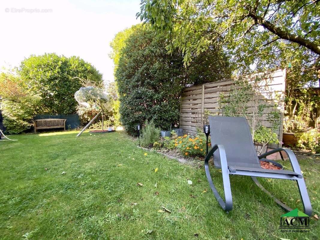 Maison à MERY-SUR-OISE