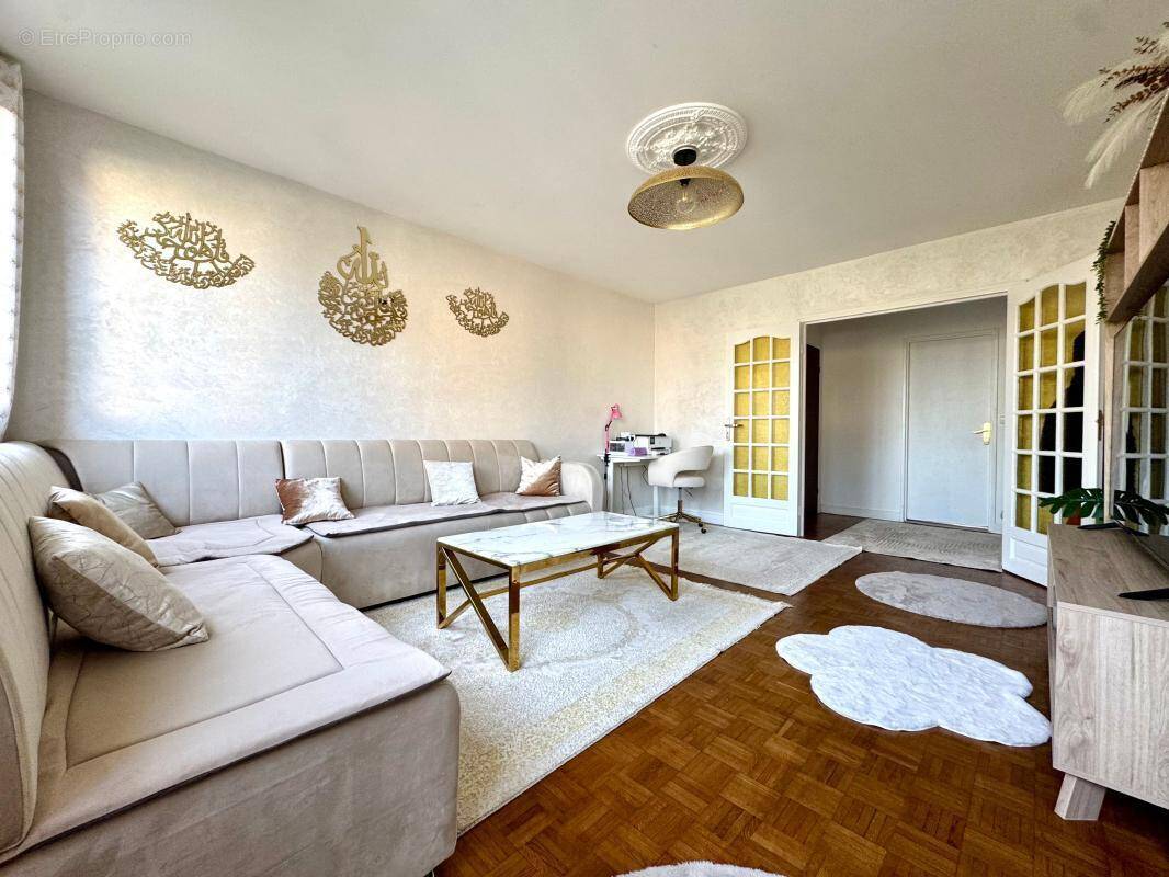 Appartement à BRETIGNY-SUR-ORGE