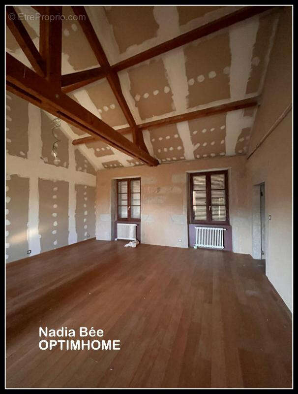 Maison à SAINT-PIERRE-BELLEVUE