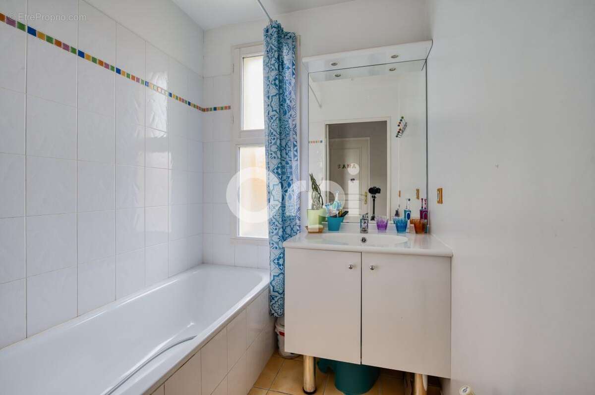 Maison à BUSSY-SAINT-GEORGES