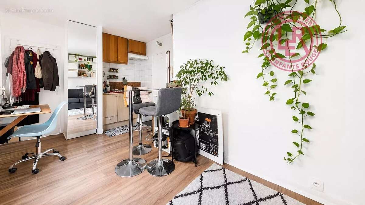 Appartement à PARIS-11E