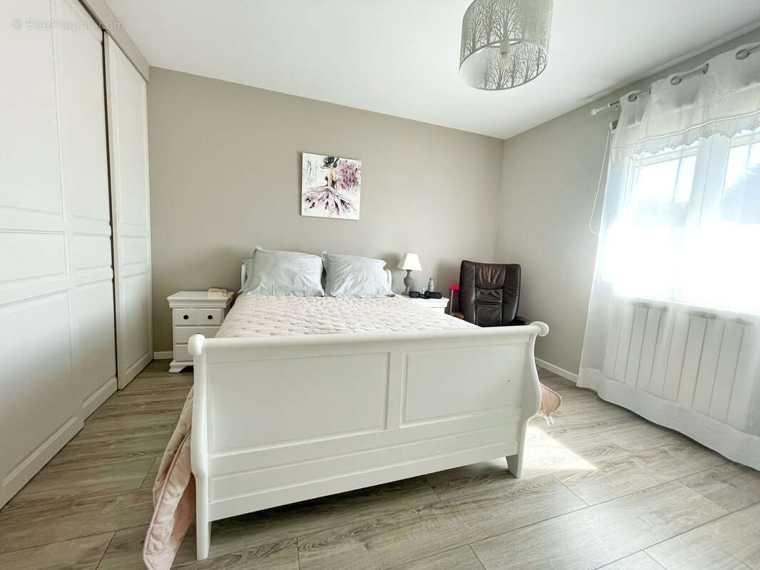 Maison Vienne 145m2 - 4 chambres - Parcelle 1000m2 - Double garage - photo 18