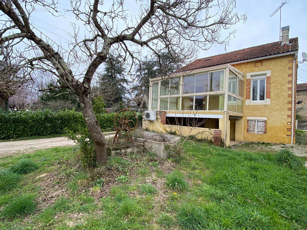 Maison à BLAYE-LES-MINES