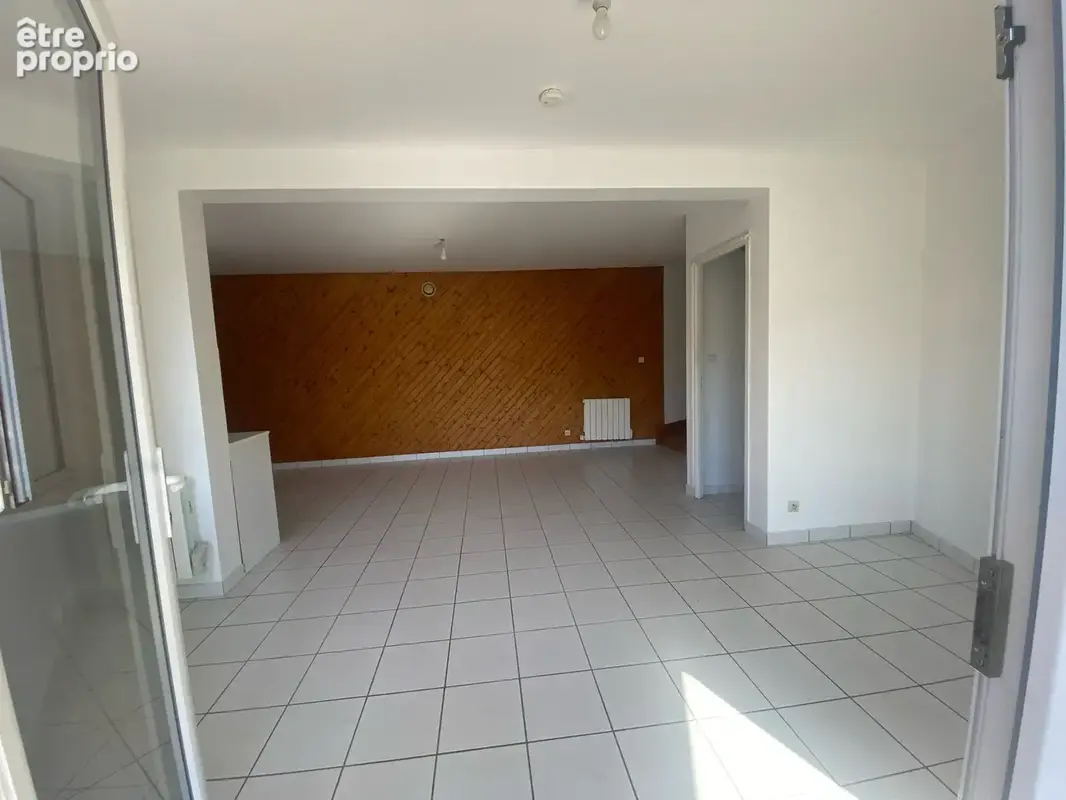 Résidence principale ou investissement locatif NIORT, maison à étage, 2 chambres, terrasse. - photo 4