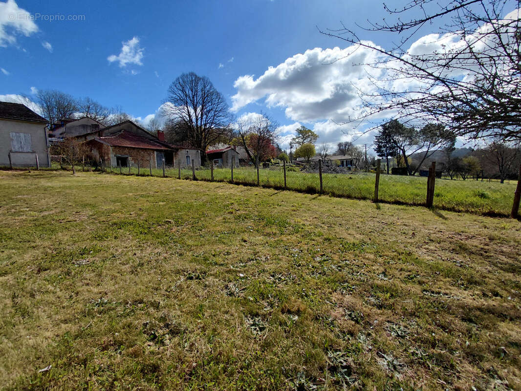 Maison à RAZAC-SUR-L'ISLE