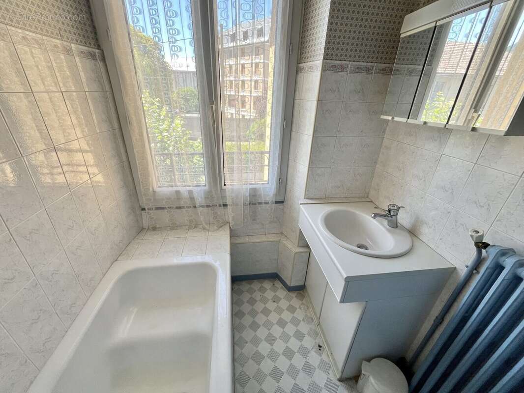 Maison 120 m² à Mende  - photo 8