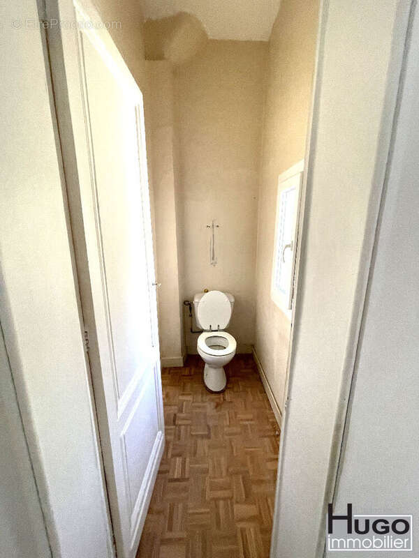 Bordeaux saint-seurin - appartement 2 pieces a renover- au calme cöté jardin ! - photo 5