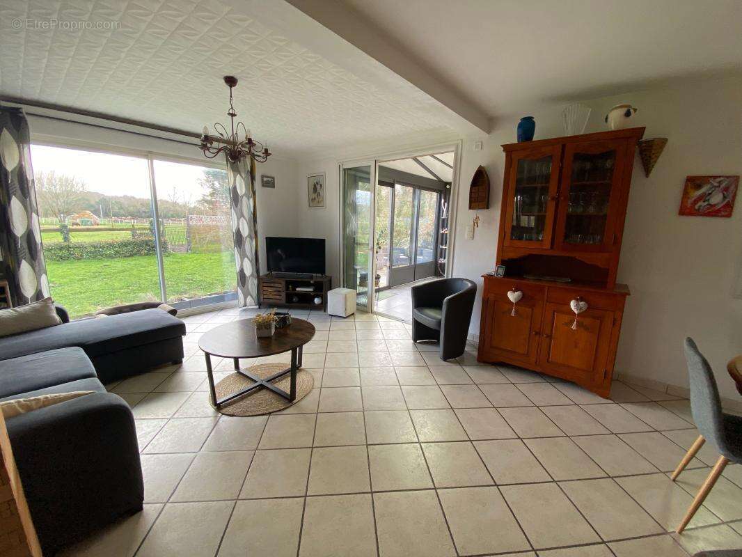 Maison à LES MATHES