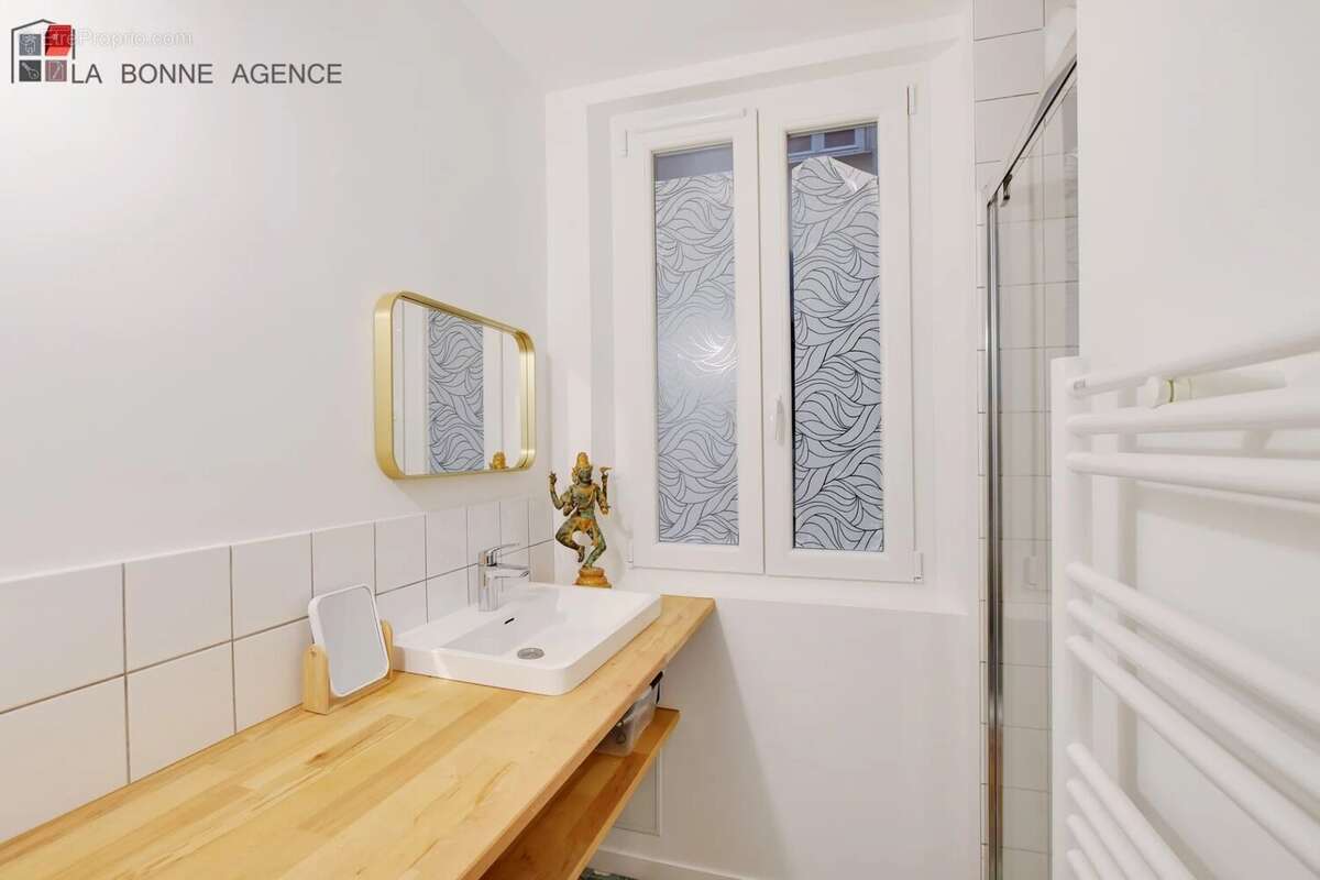 Appartement à PARIS-9E