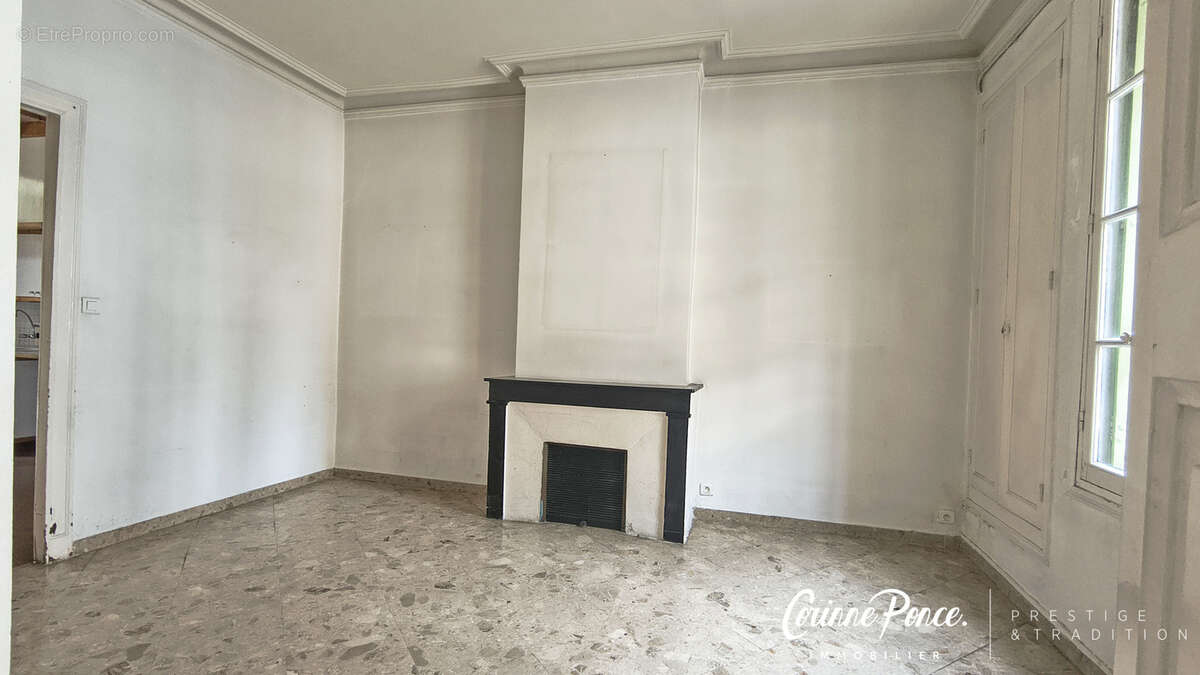 Maison à NIMES